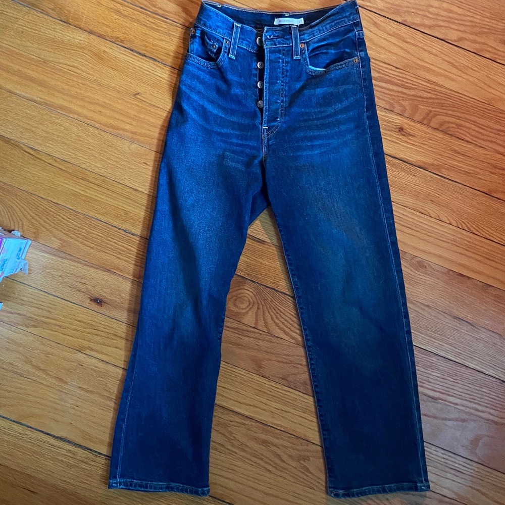Levi's Ribcage Straight, dark wash, ankle length EUC